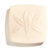 Твердое средство для умывания Chanel Le Savon De Soin Radiance Revealing Rich Cleansing Soap